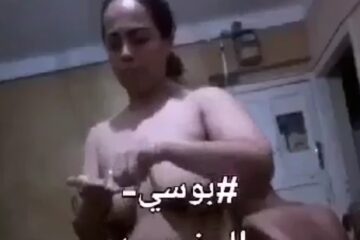 سكس مصري خيانة زوجية تحط الزيت في طيزها