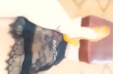 سكس جزائرية شيكورة تنيك النقش ديالها بالزب الإصطناعي وتقولو نتا قحبة تاعي - سكس عربي